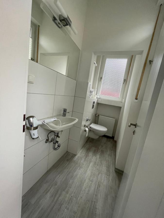 Moderne Und Gemuetliches Appartement Im Eg Mit Eigenem Zugang In Guter Wohnlage Mülheim an der Ruhr Eksteriør bilde